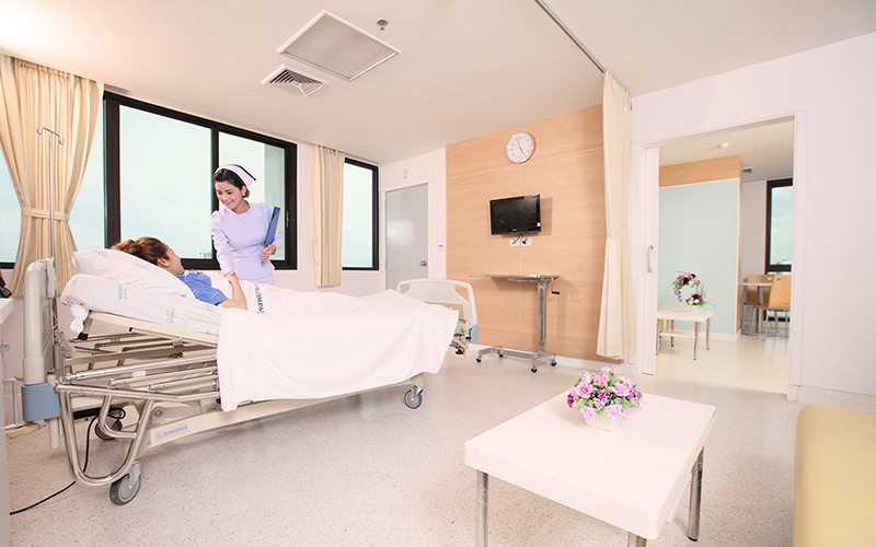 Yanhee International Hospital